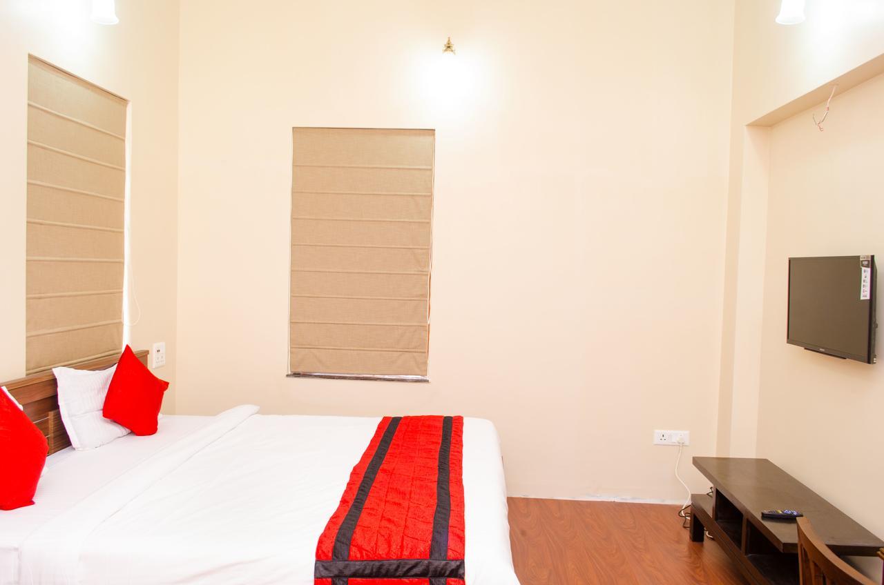 Hotel Oyo 7187 Earth Aromaa Kalkata Exteriér fotografie